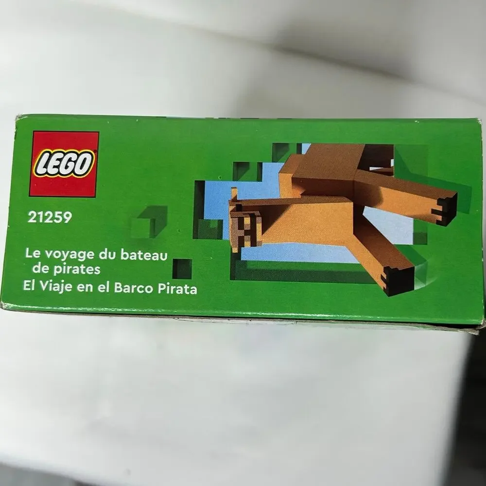 LEGO Minecraft 21259 The Pirate Ship Voyage 166 Pieces New Sealed Box